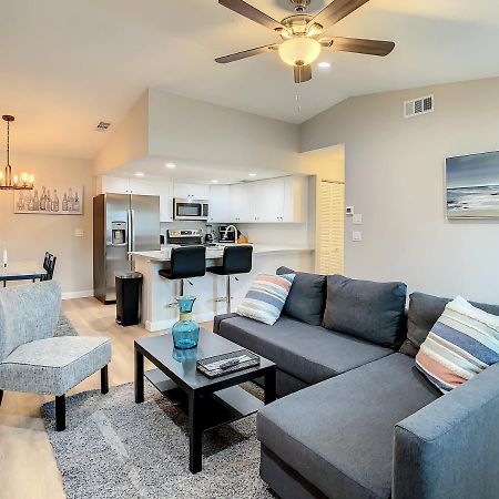 Crown Jewel Of Clearwater 10-15 Min To Beach 5 Min To St Pete Airport Villa Екстериор снимка