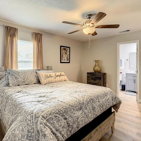 Crown Jewel Of Clearwater 10-15 Min To Beach 5 Min To St Pete Airport Villa Екстериор снимка