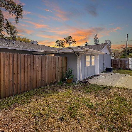Crown Jewel Of Clearwater 10-15 Min To Beach 5 Min To St Pete Airport Villa Екстериор снимка