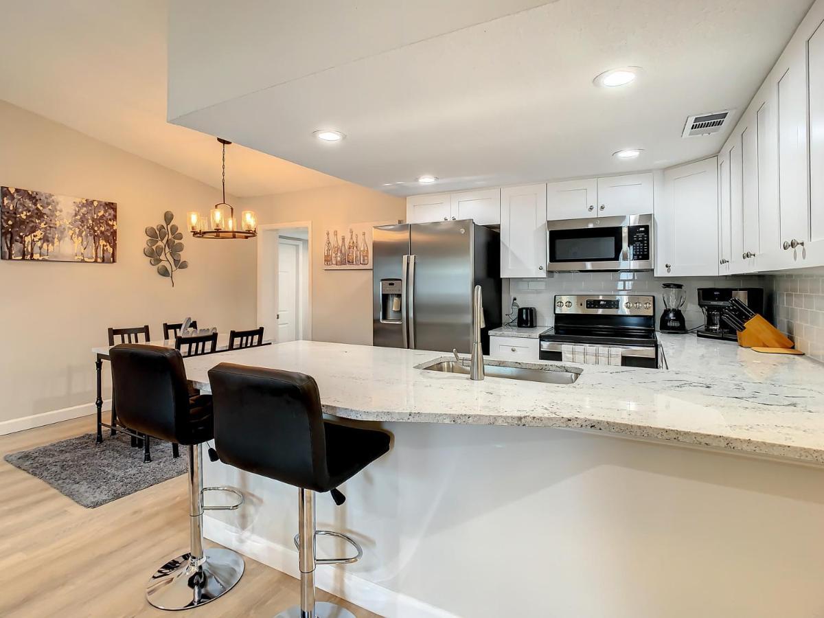 Crown Jewel Of Clearwater 10-15 Min To Beach 5 Min To St Pete Airport Villa Екстериор снимка